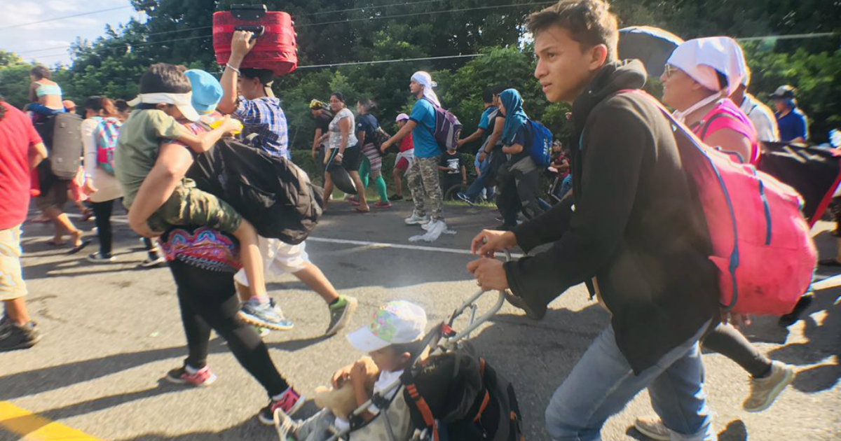 Caravana de inmigrantes rumbo a Estados Unidos. © Pedro Ultreras / Twitter