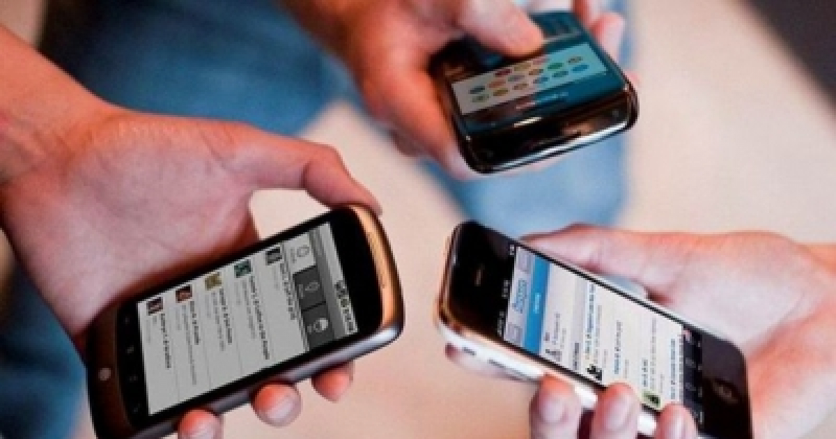 Internet en los celulares, una deuda pendiente de Etecsa © Más de 3 millones de cubanos tienen posibilidades de acceder a Internet mediante los móviles