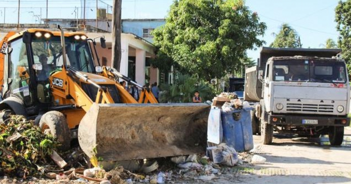 Jornadas intensivas de recogida de basura © Tribuna de La Habana/ Oilda Mon