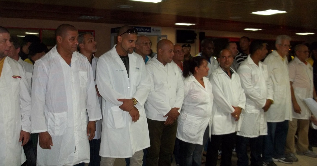 Médicos cubanos © Unidad Central de Cooperación Médica/Facebook