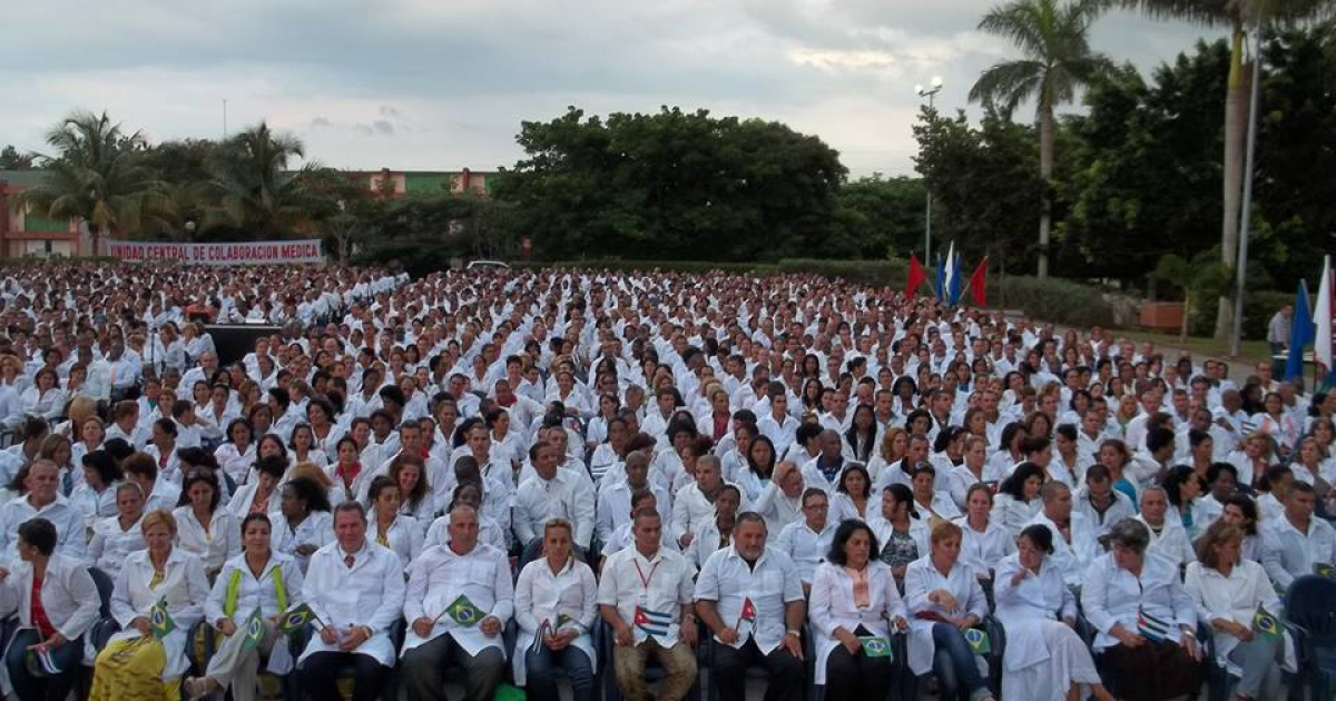 Médicos cubanos reunidos en territorio brasileño © Facebook / Unidad Central de Cooperación Médica