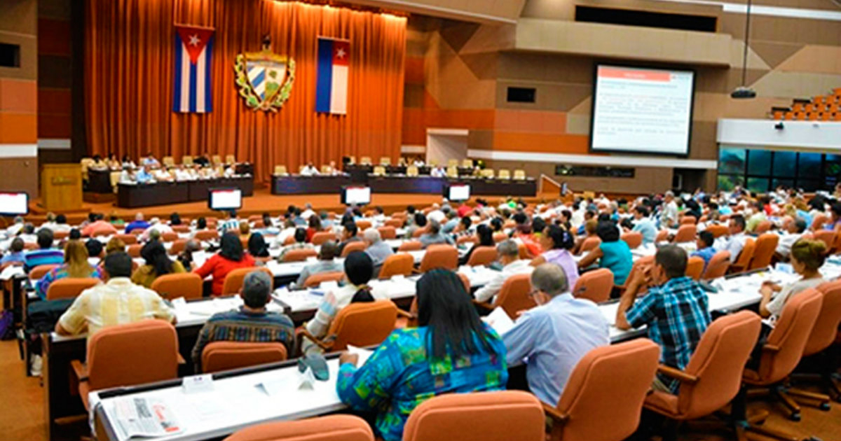 Asamblea Nacional del Poder Popular en Cuba. © Granma.