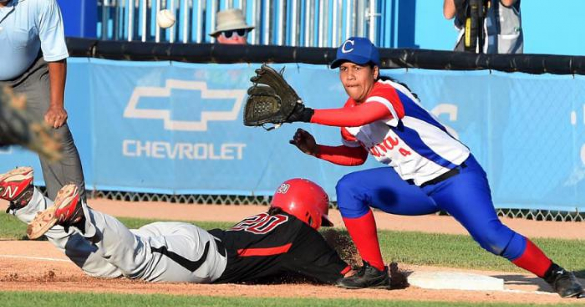 Béisbol femenino cubano © Béisbol/Granma