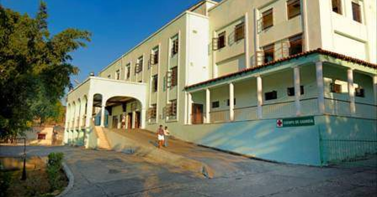 Vista exterior del Hospital Pediátrico Infantil Sur de Santiago de Cuba © Ecured