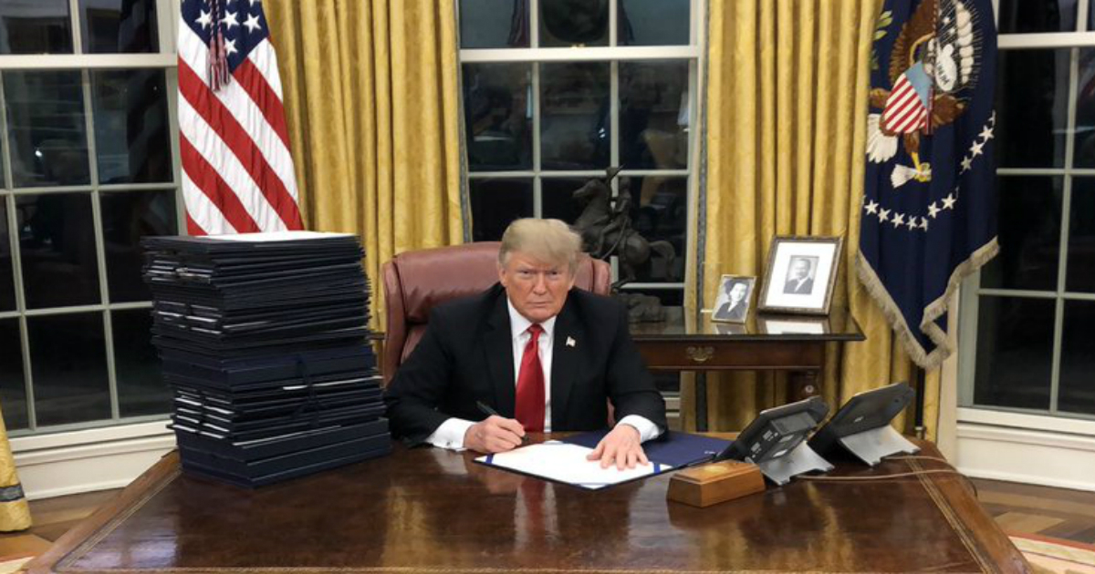 Donald Trump, en el Despacho Oval © Twitter / Donald Trump