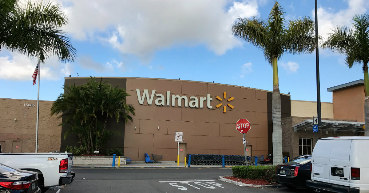 Walmart en Miami © CiberCuba
