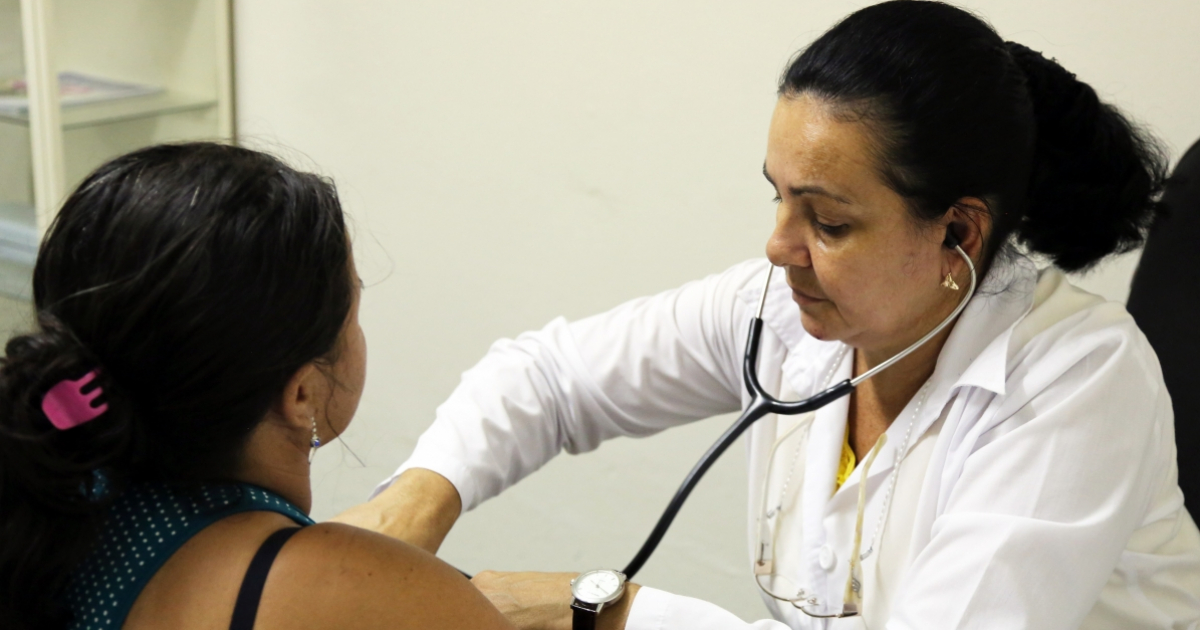 Doctora cubana en Brasil © Flickr/ PAHO