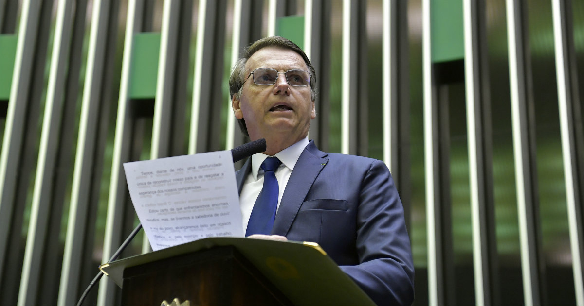 Jair Bolsonaro lee un discurso en el Congreso © Flickr / Senado Federal