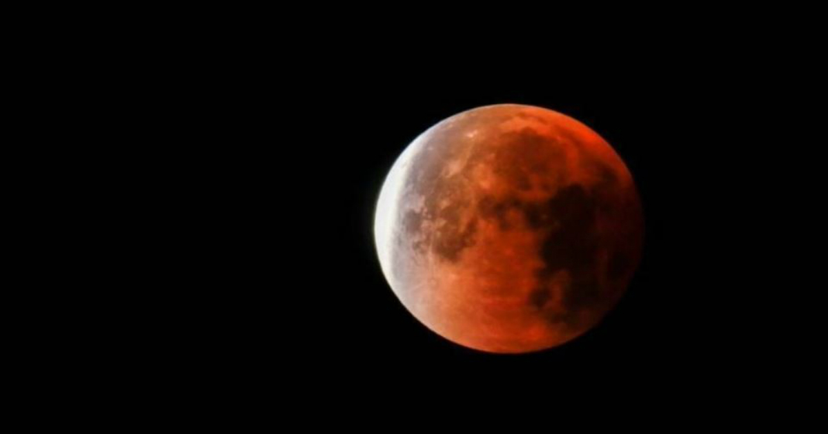 Luna de sangre © Twitter / @NPS_middle_yrs 