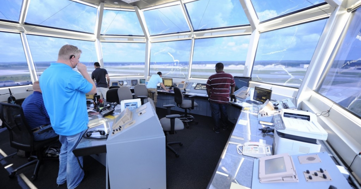 Controladores aéreos en la base Pope Field, en Carolina del Norte © Flickr/ U.S. Army Corps of Engineers