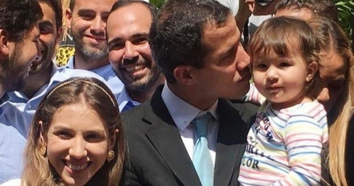 Juan Guaidó con su esposa y su hija © Juan Guaidó/ Twitter