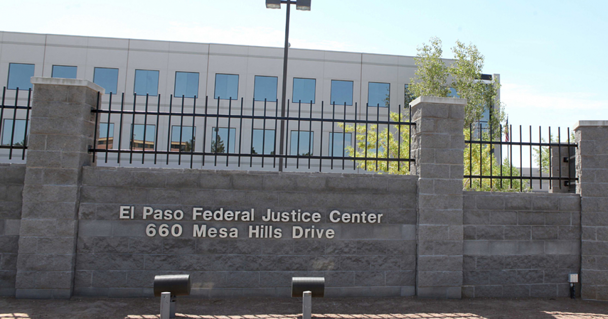 Centro de Procesamiento de El Paso, Texas © Twitter / @Proceso