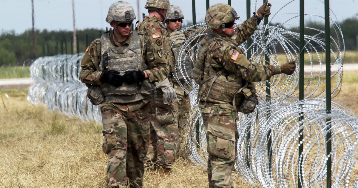 Militares en la frontera © REUTERS/Delcia Lopez