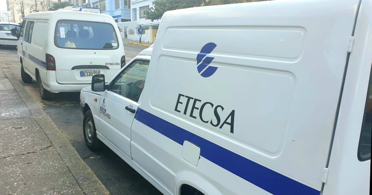 Vehículos de Etecasa en Villa Clara © CiberCuba