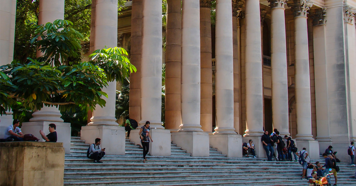 Estudiantes de La Universidad de La Habana (imagen de referencia) © CiberCuba