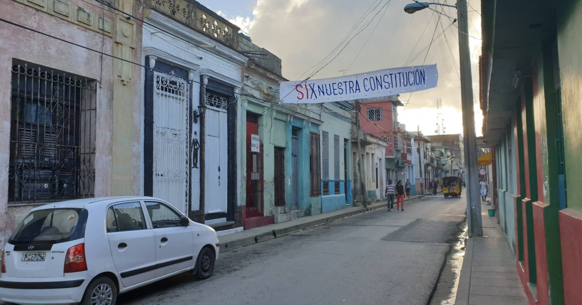 Campaña por el sí en una calle en Villa Clara © CiberCuba