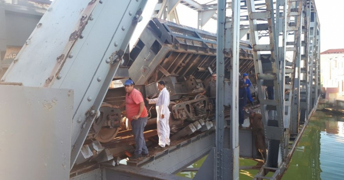 Descarrilamiento de un tren en Matanzas © Tv Yumurí