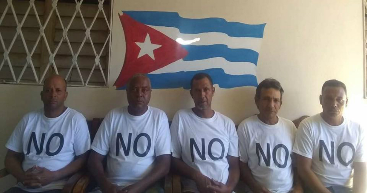 Opositores cubanos (imagen de referencia) © Facebook / Liettys Rachel Reyes