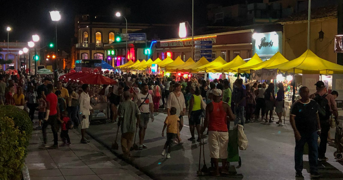 Noches santiagueras © CiberCuba / José Roberto Loo Vázquez