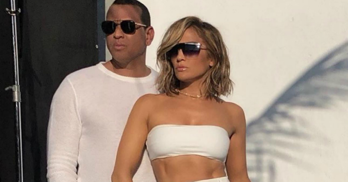 Viento fuerte Perpetuo Vista Jennifer Lopez y Alex Rodriguez lanzan una colección de gafas de sol y ¡lo  mejor es su precio!