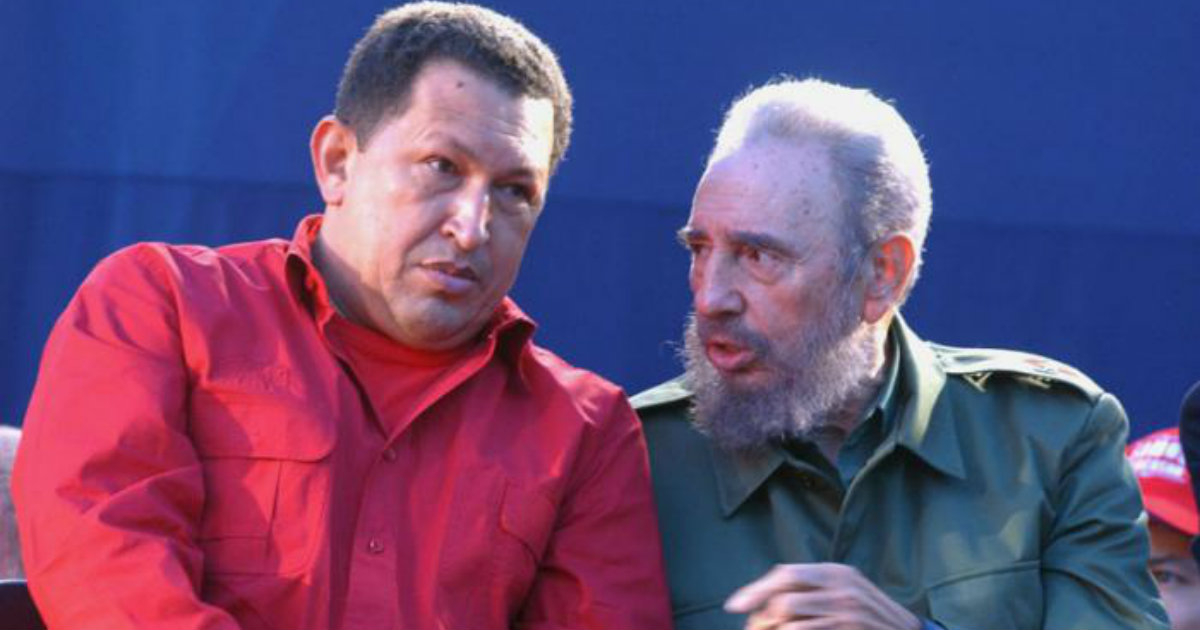 Hugo Chávez y Fidel Castro, en una imagen de archivo. © Granma.
