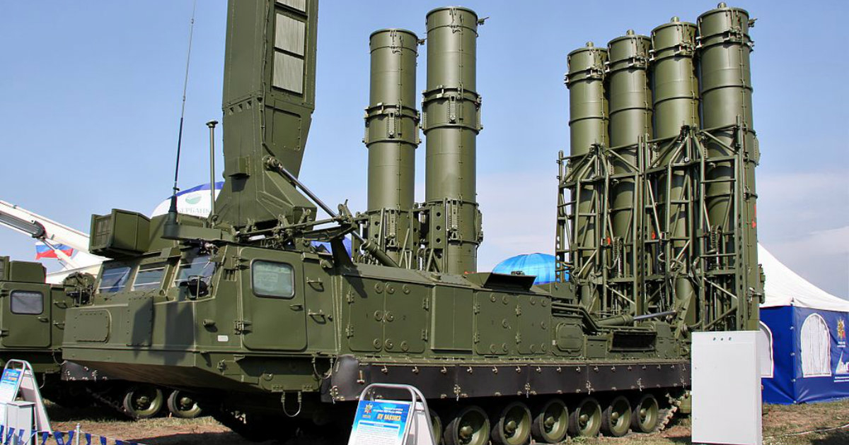 Batería de misiles de fabricación rusa (S-300) © Wikipedia