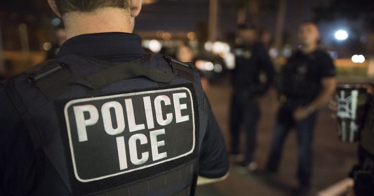 Oficial de inmigración de EE.UU. © Flickr/ U.S. Immigration and Customs Enforcement