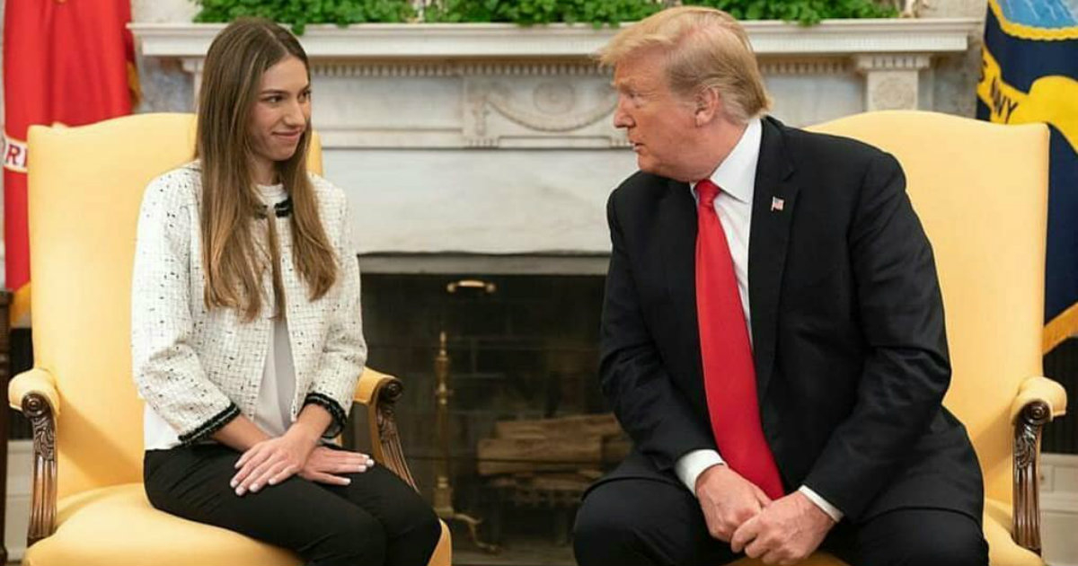 Fabiana Rosales, junto a Donald Trump, en la Casa Blanca. © Fabiana Rosales / Instagram.