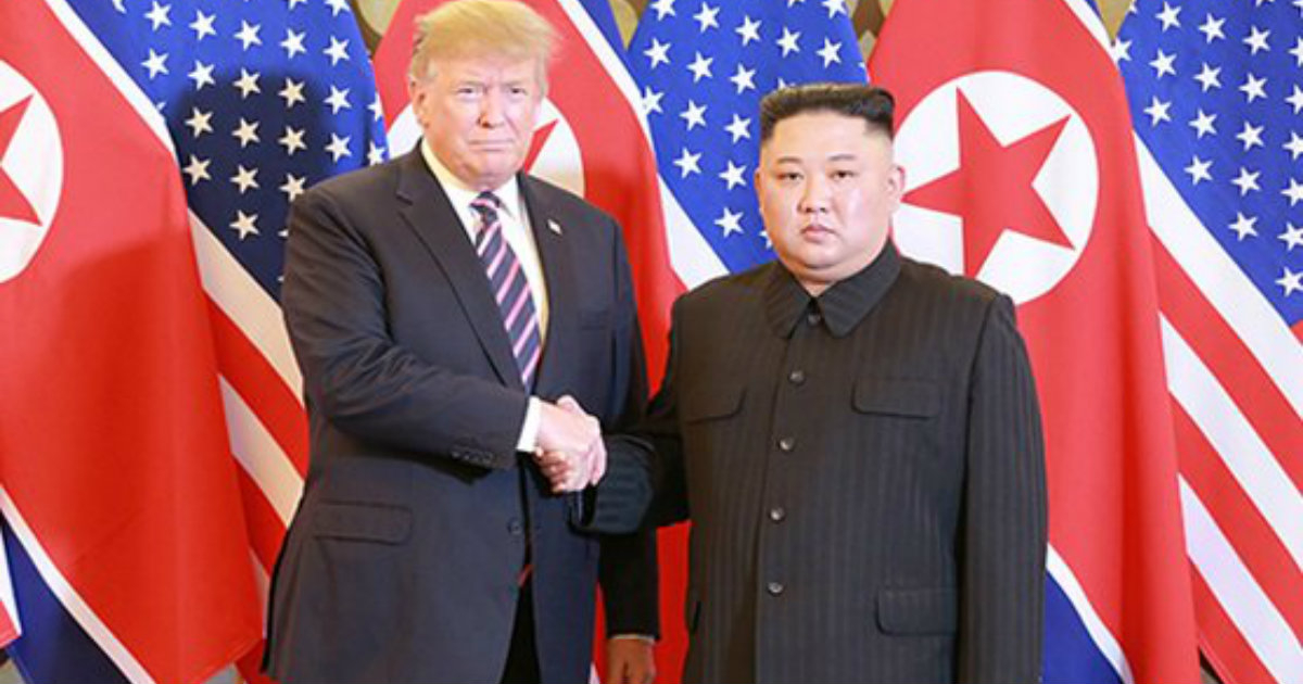 Donald Trump y Kim Jong-Un, en Vietnam. © Alejandro Cao / Twitter