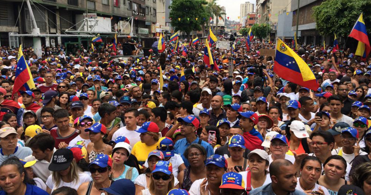 Concentración en Los Teques, Venezuela © Twitter / Juan Guaidó