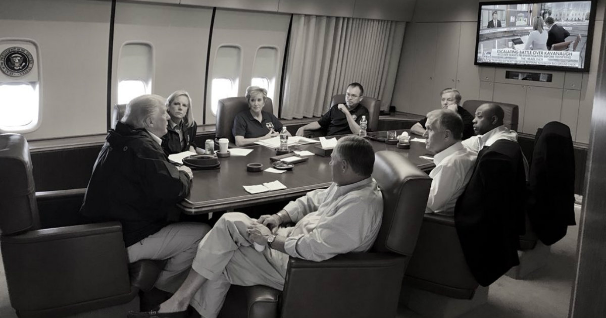 Donald Trump, reunido con senadores y asesores. © Saran Sanders / Twitter