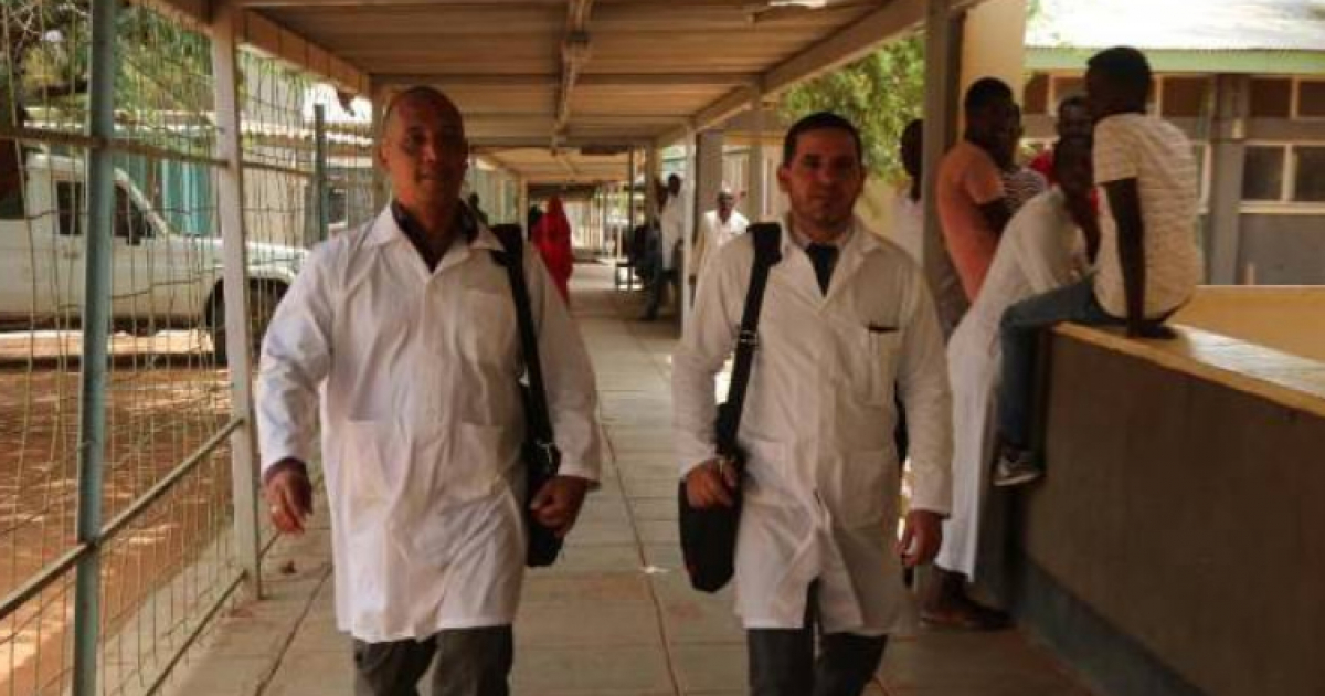 Médicos cubanos en Kenia © Twitter / Switch TV Kenya