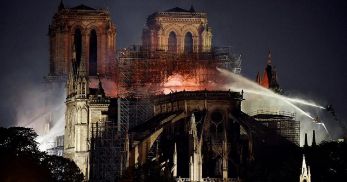 Notre Dame © Captura de video Twitter