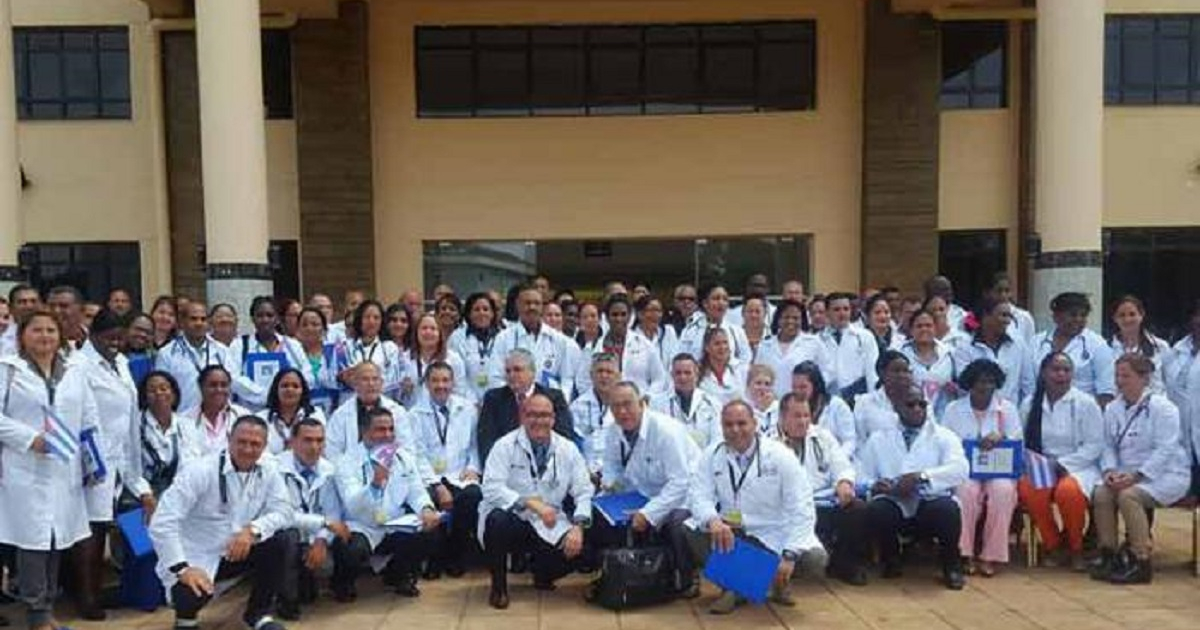 Médicos cubanos en Kenia. © Prensa Latina