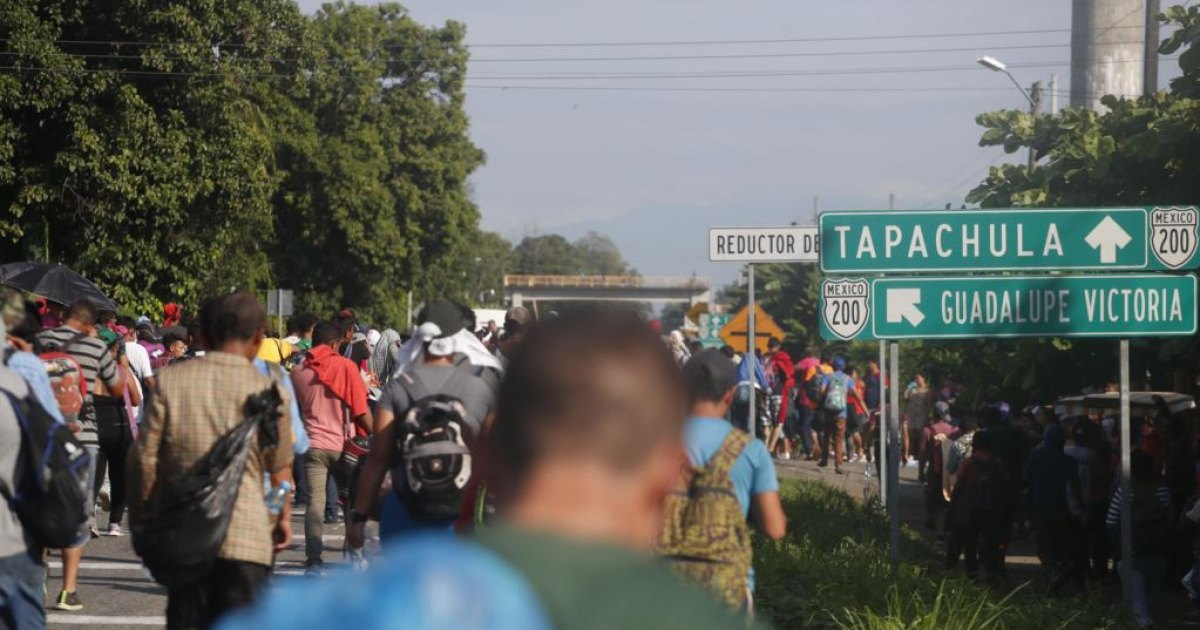 Los cubanos se han integrado a las caravanas de inmigrantes rumbo a la frontera de Estados Unidos. © Twitter / Movimiento Migrante Mesoamericano