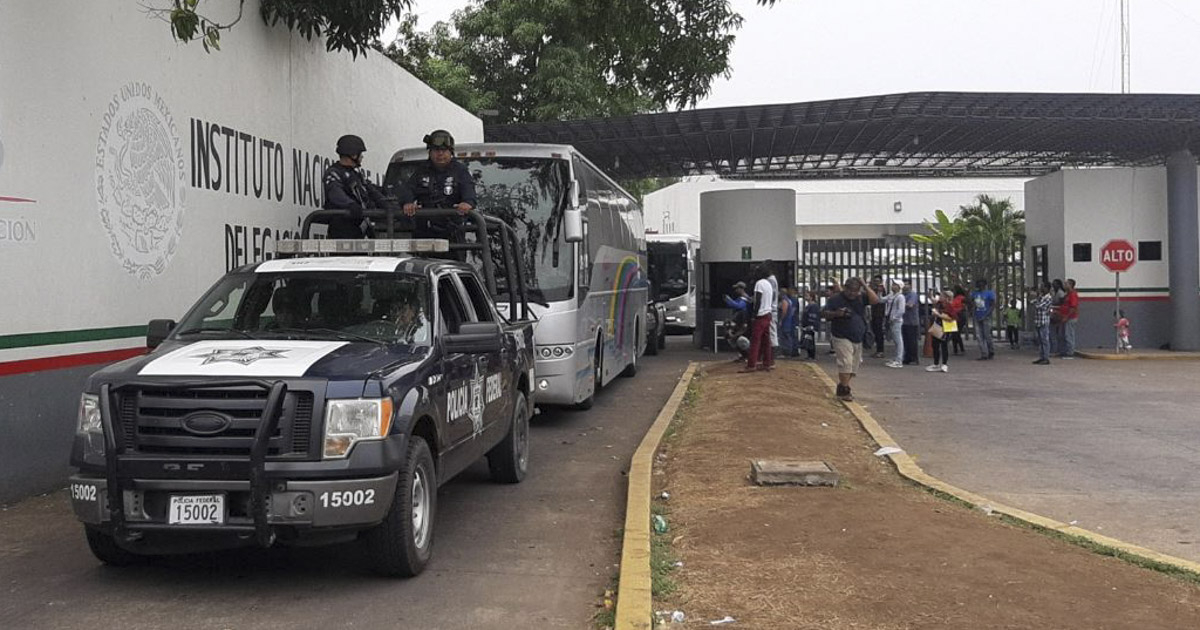Patrulla de la Policía Federal en la Estación Migratoria Siglo XXI © Twitter / Noticias de Chiapas