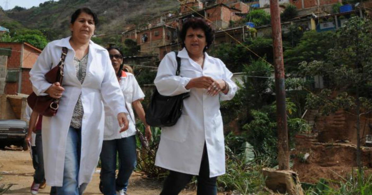 Doctoras cubanas en Venezuela (imagen de referencia) © Granma / Omara García