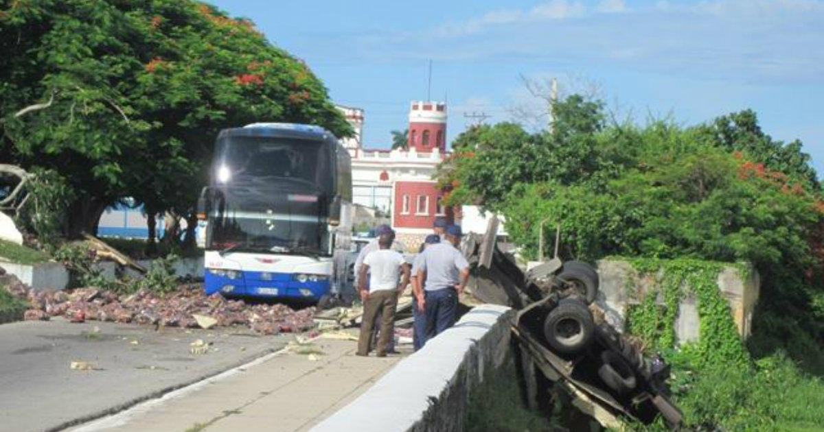 Accidente de tránsito en Matanzas. © Hugo García / Facebook