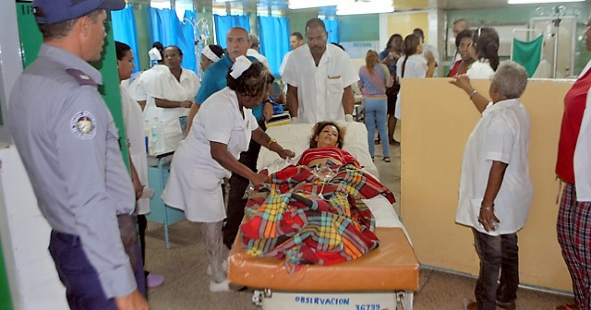 Mujer herida en el accidente de Santiago de Cuba © Jorge Luis Guibert / Sierra Maestra