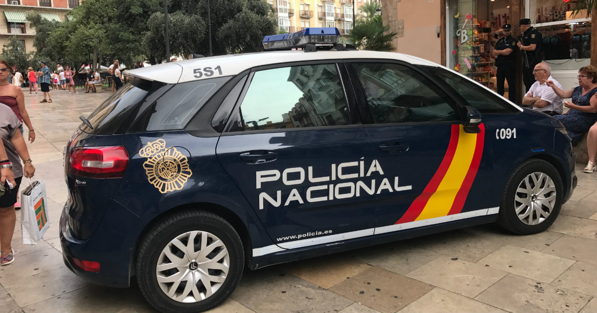 Policía Nacional en Valencia © CiberCuba