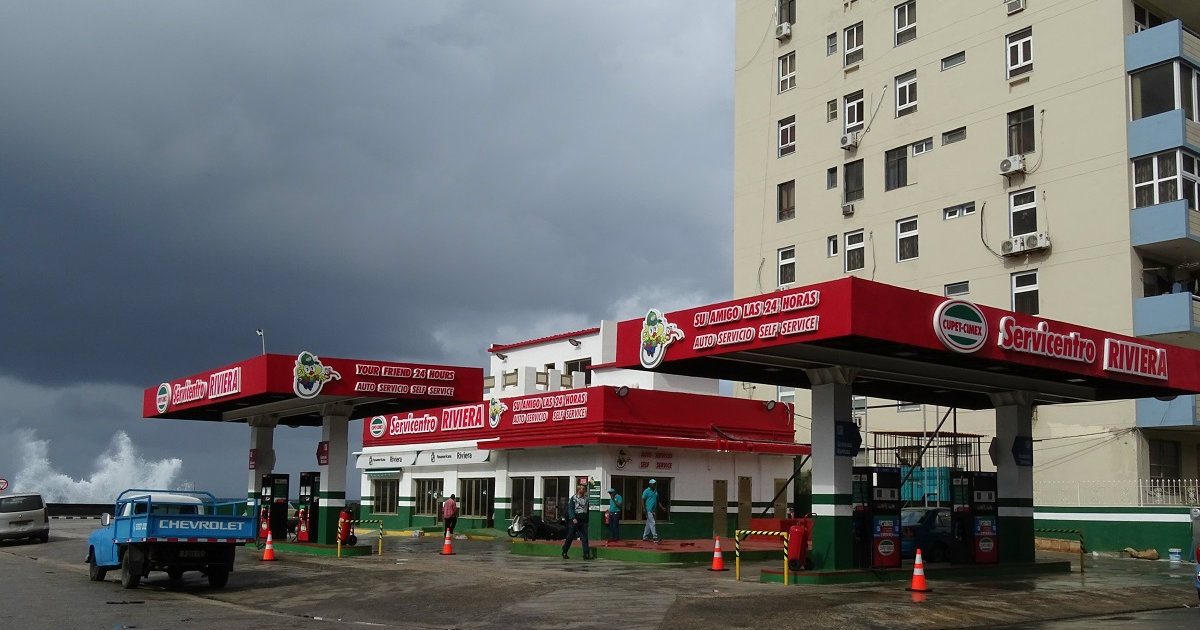 Gasolinera en La Habana © CiberCuba