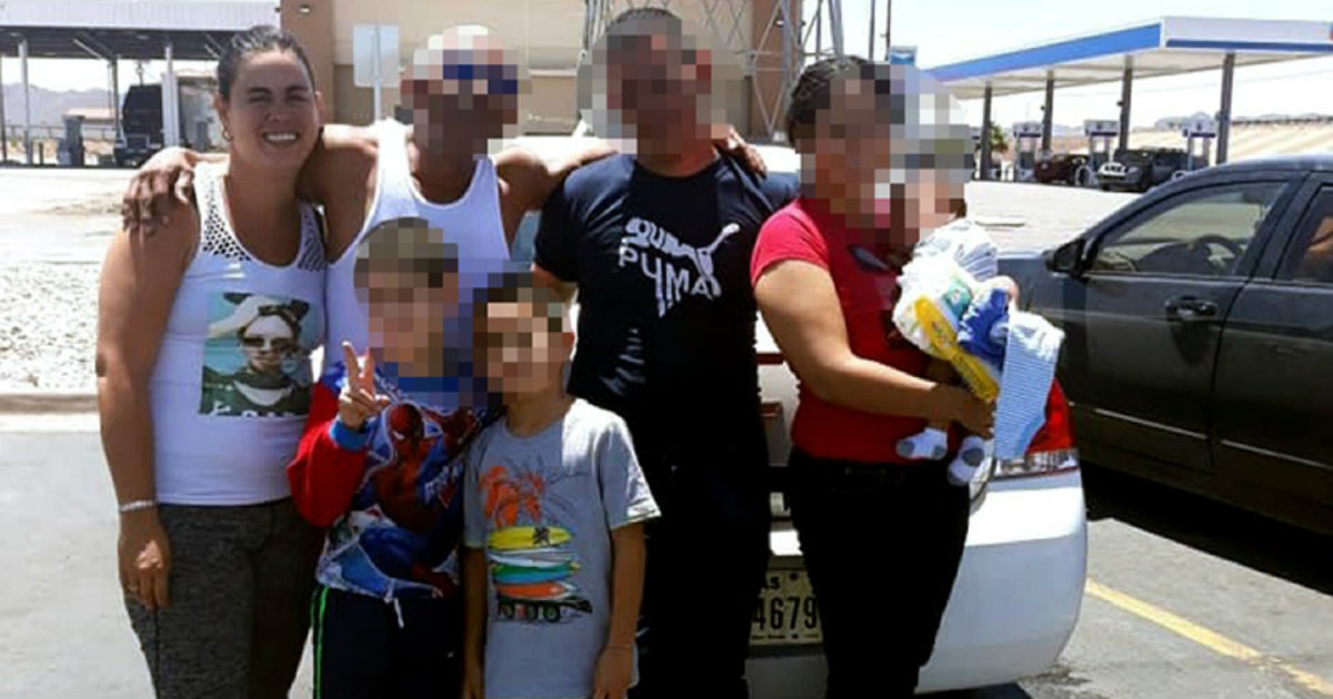 Lisandra Rojas junto a sus hijos y familiares © Facebook