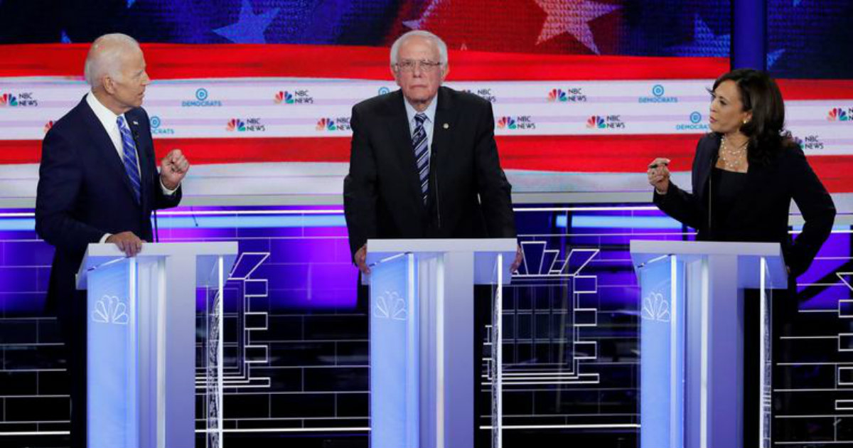 Candidatos demócratas durante el debate © Reuters