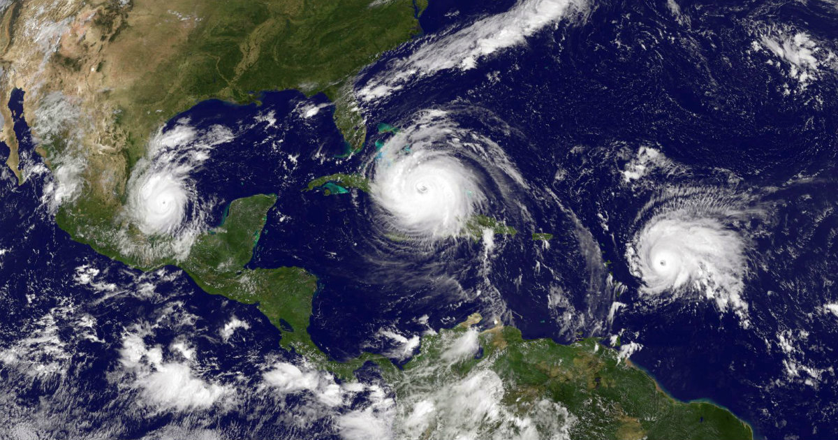 Vista satelital de huracanes © NOAA