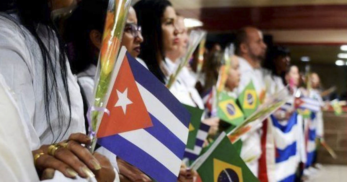 Médicos cubanos de las misiones en Brasil © Cubadebate