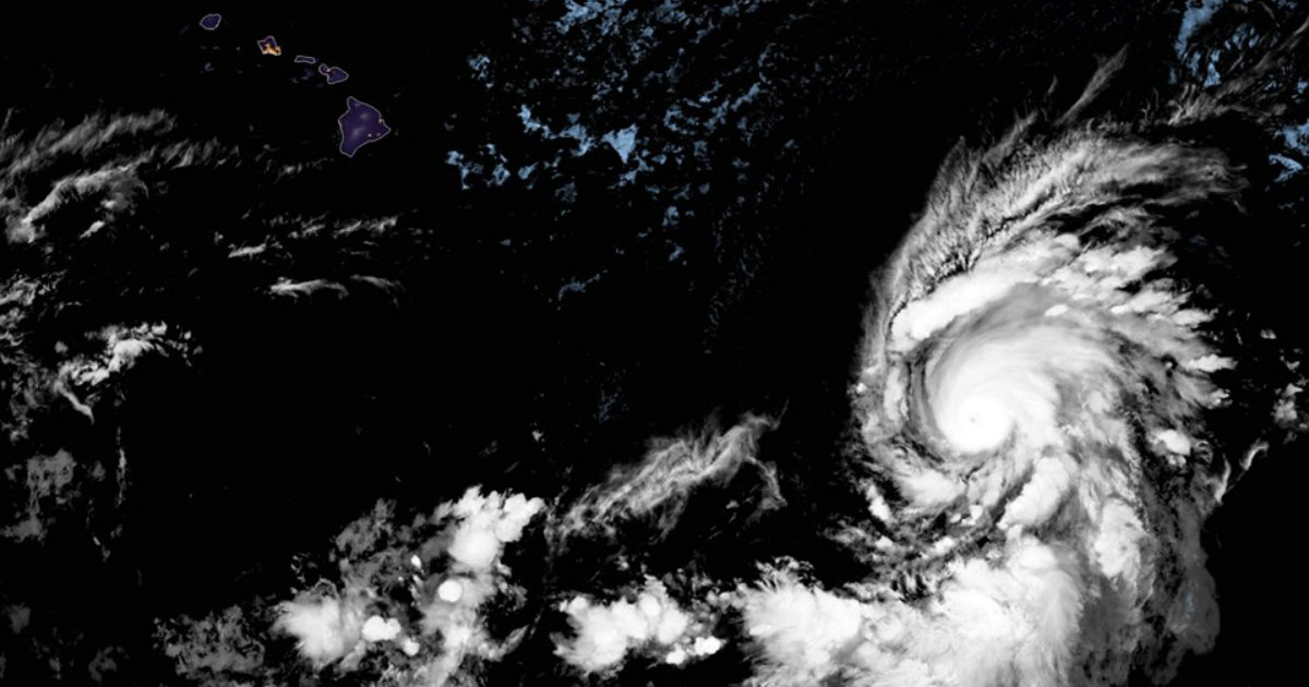 Imagen del satélite del huracán Erick © noaa.gov