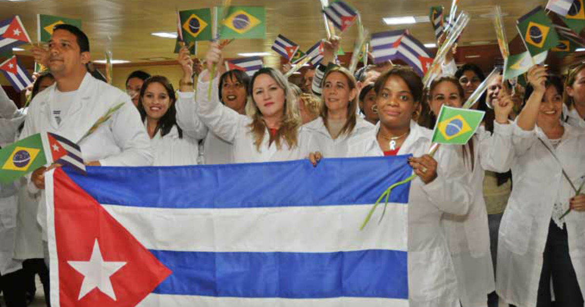 Médicos cubanos en Brasil © Cubahora