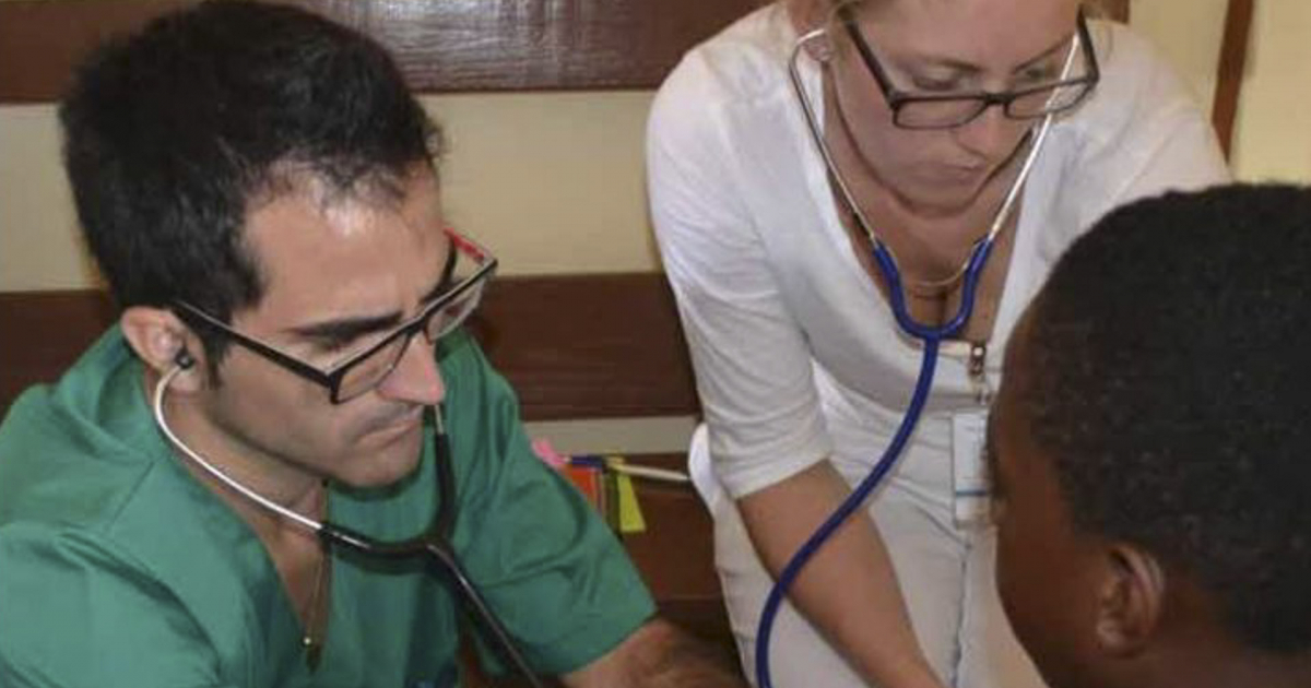 Médicos cubanos en Jamaica © Prensa Latina