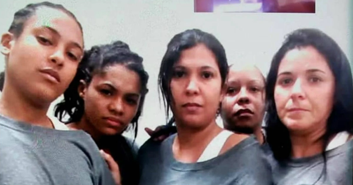 Algunas de las mujeres cubanas detenidas en Lousiana © Facebook / Alexis Navarro Palmero