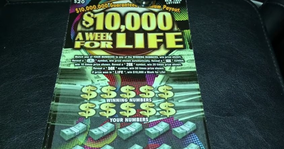 Boleto de lotería del tipo rasca y gana © Captura de video en Youtube